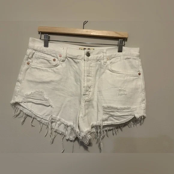 Free People We The Free Loving Good Vibrations Distressed Denim Shorts White - Picture 3 of 12